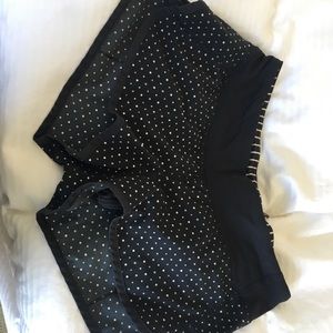 Lululemon polka dot speed shorts. Size 4